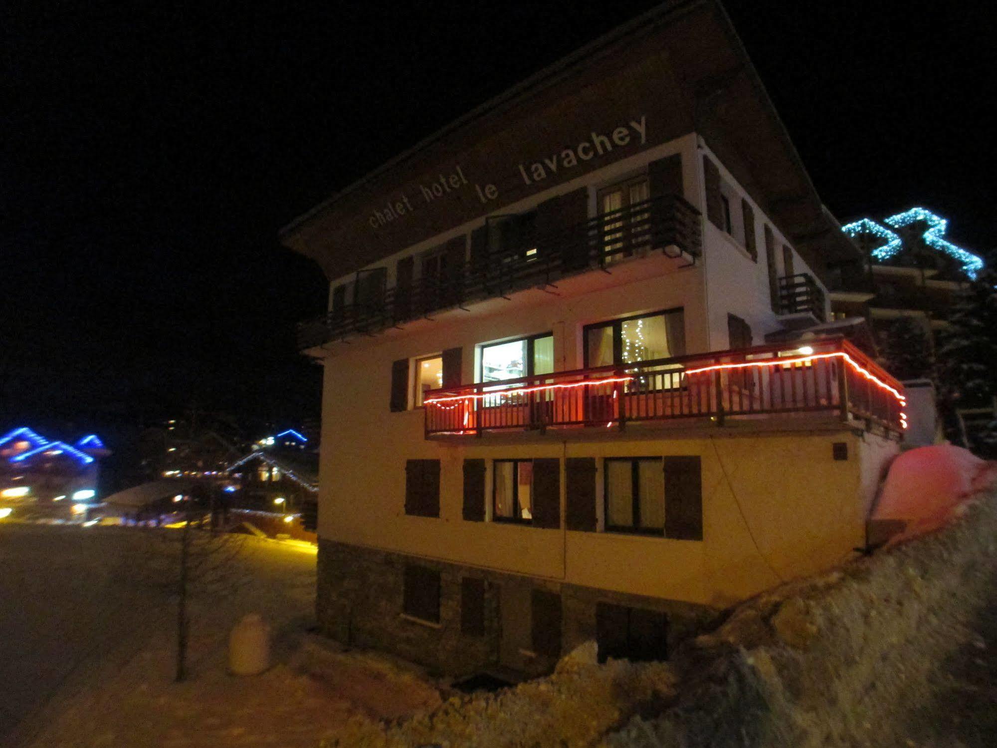 Hotel Lavachey ทีนเญอ ภายนอก รูปภาพ